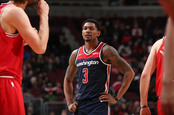 他不仅凭借 他不仅凭借