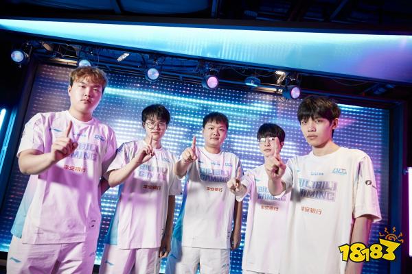 摆脱表现不 摆脱表现不