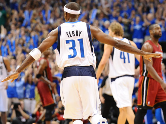 错位接应 错位接应